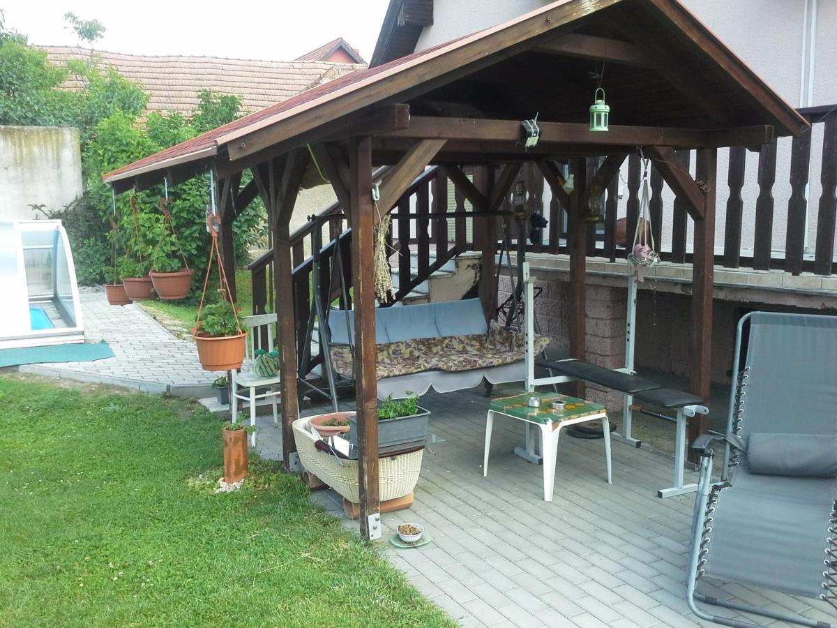 Utulny Privat Lejlighed Veľký Meder Eksteriør billede